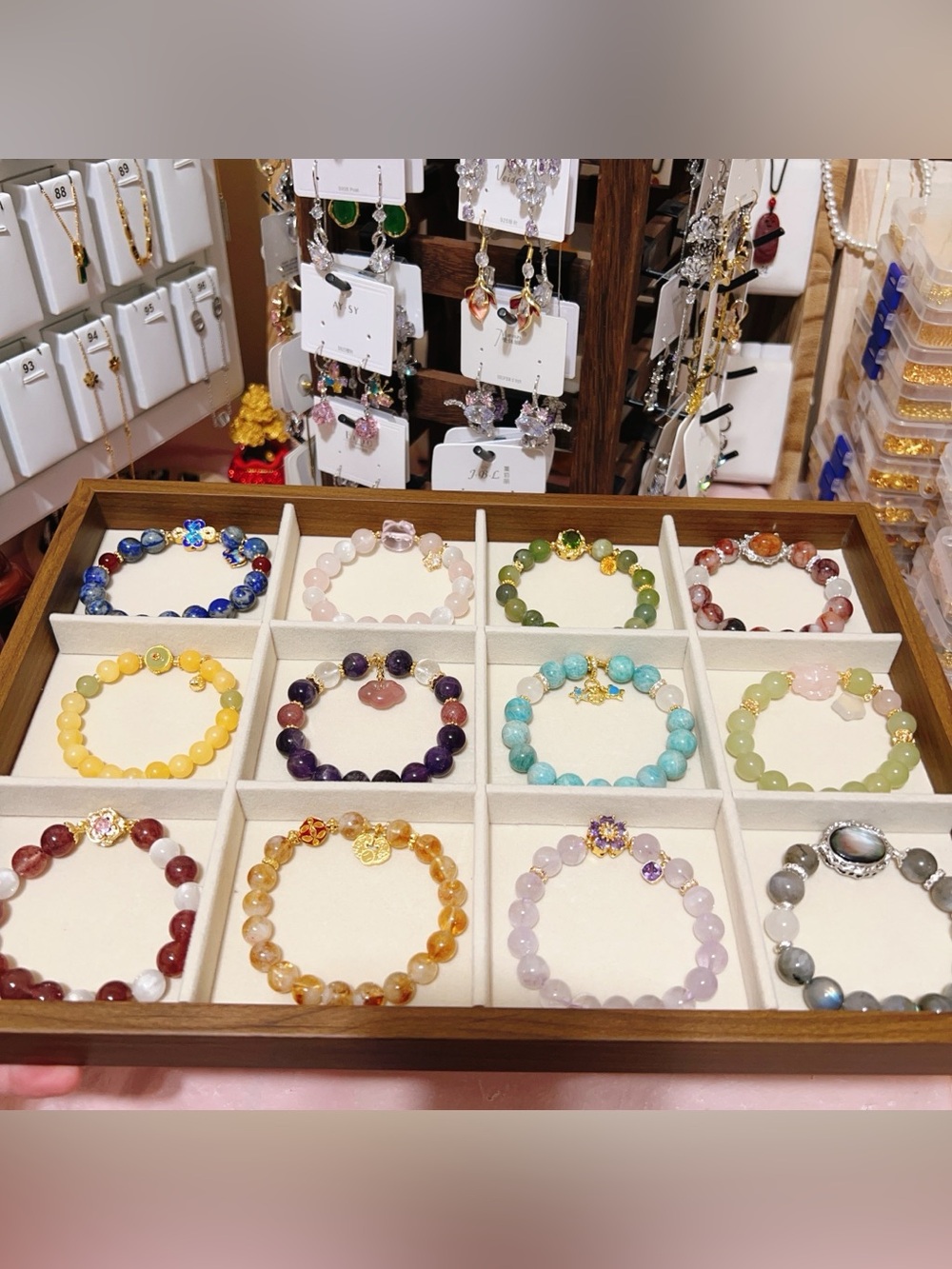 （05-06）Handmade bracelets for live show